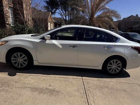 Used 2018 Nissan Altima 2.5 S w/ S Convenience Package image 2