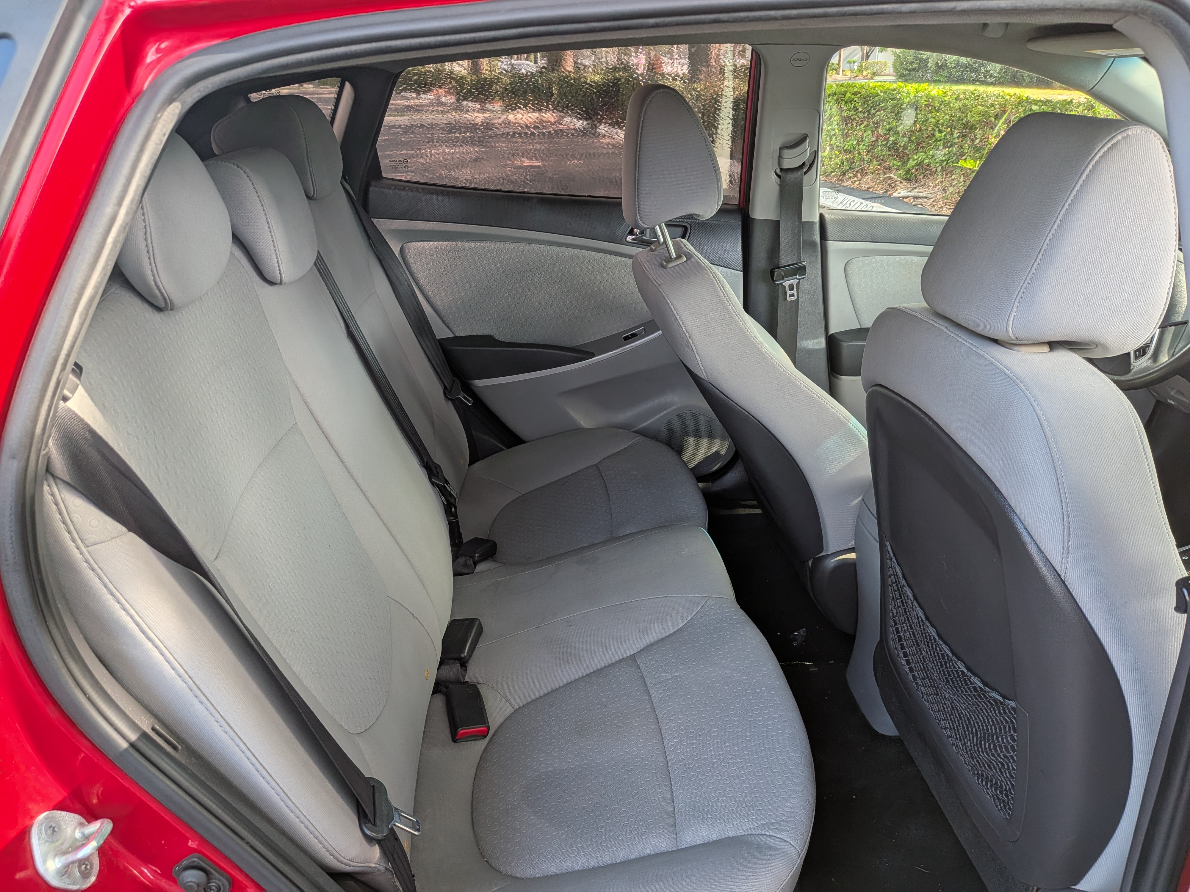 Used 2013 Hyundai Accent SE FWD image 6