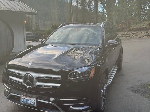 Used 2022 Mercedes-Benz GLS 450 4MATIC image 9
