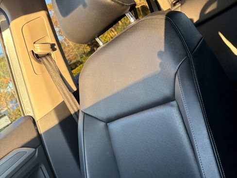 Used 2018 Volkswagen Atlas SE image 11