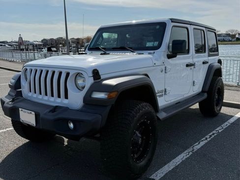 Used 2018 Jeep Wrangler Unlimited Sport S AWD/4WD image 2