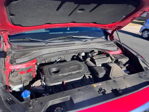 Used 2020 Hyundai Santa Fe SEL w/ Convenience Package image 26