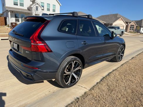 Used 2023 Volvo XC60 B5 Ultimate image 4