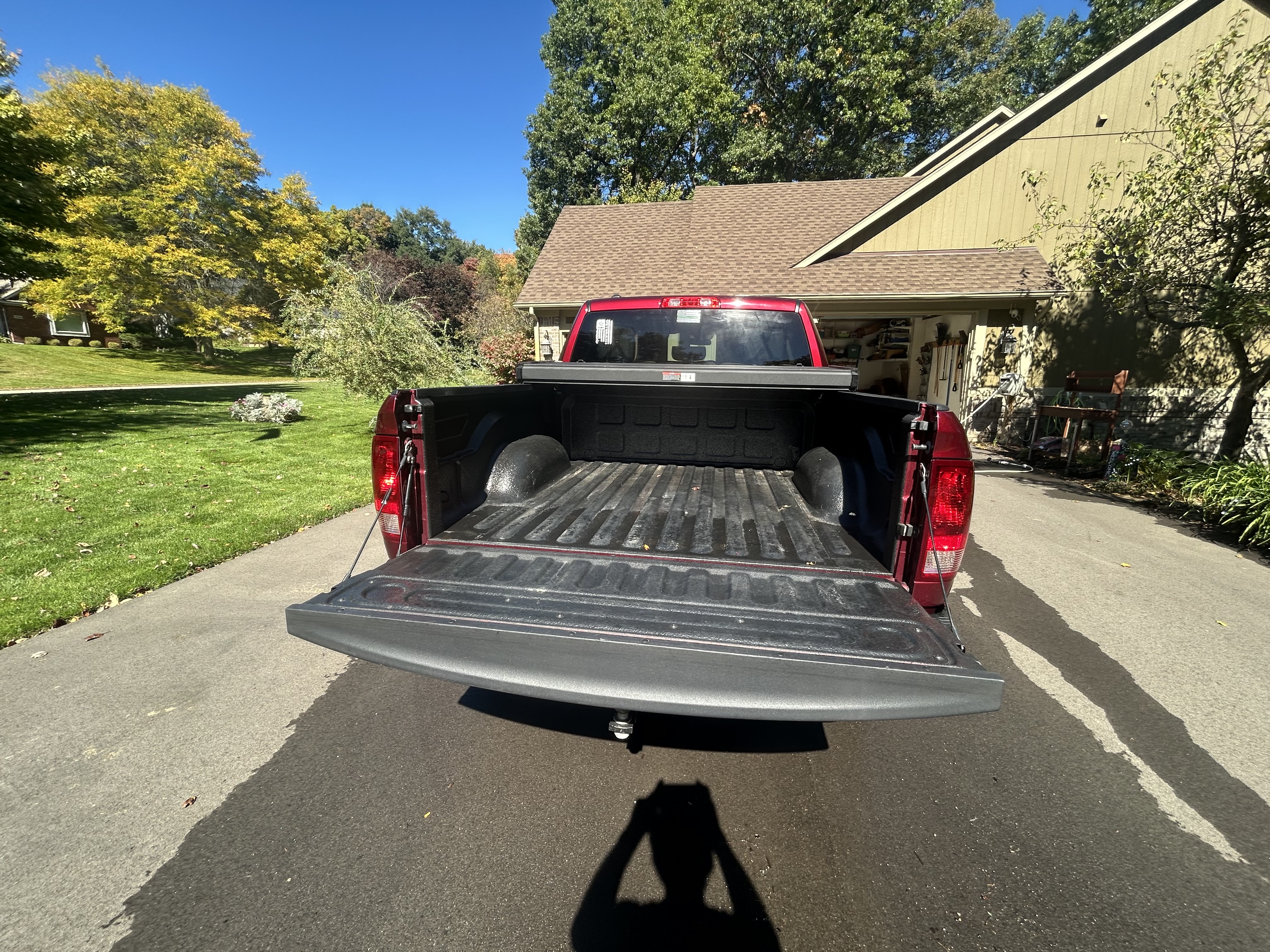Used 2018 RAM 1500 Express w/ Express Value Package AWD/4WD image 9
