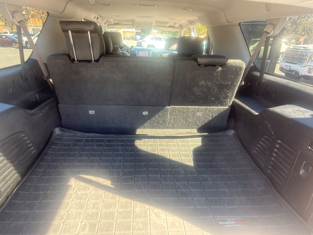 Used 2015 Chevrolet Suburban LT w/ Luxury Package RWD image 10
