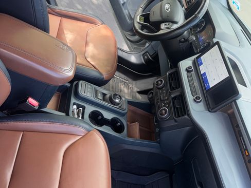 Used 2022 Ford Maverick Lariat w/ Lariat Luxury Package FWD image 16
