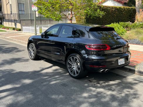 Used 2017 Porsche Macan S AWD/4WD image 13