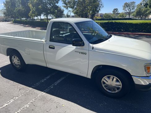 Used 1993 Toyota T100 SR5 image 10