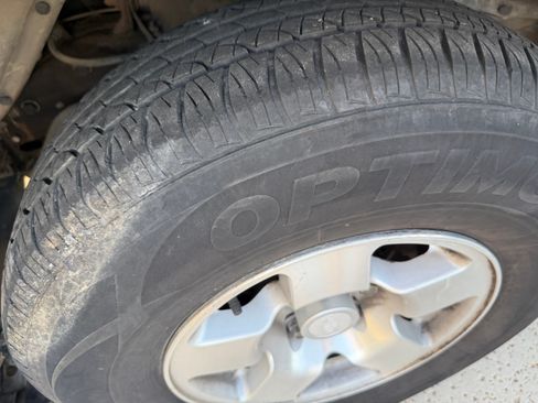 Used 2002 Chevrolet Express 1500 LT RWD image 8