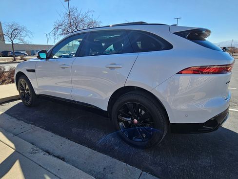 Used 2021 Jaguar F-PACE S image 9