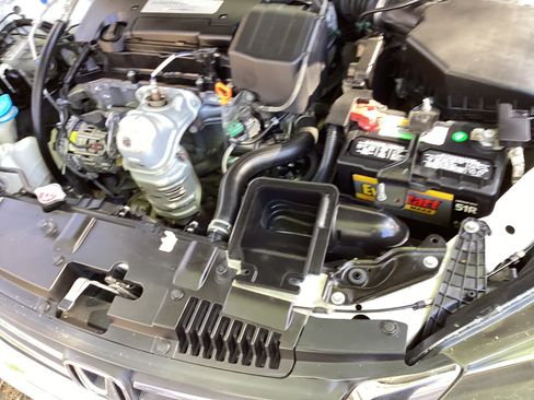 Used 2015 Honda Accord EX image 9