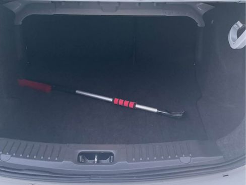 Used 2019 Ford Fiesta SE w/ Equipment Group 201A image 9