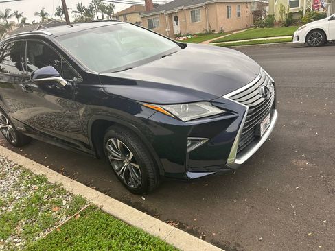 Used 2016 Lexus RX 450h FWD image 2