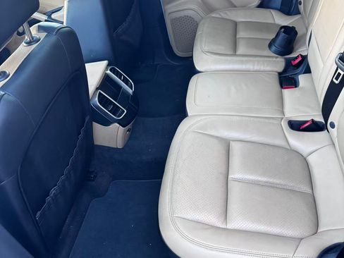 Used 2016 Porsche Cayenne image 19