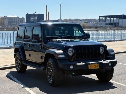 Used 2021 Jeep Wrangler Unlimited Sport image 1