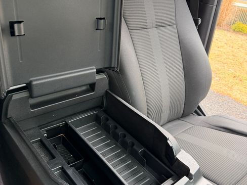 Used 2016 Ford F150 XLT w/ Equipment Group 302A Luxury image 31