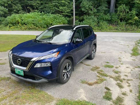 Used 2021 Nissan Rogue SL AWD/4WD image 7