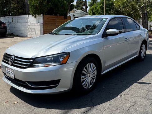 Used 2015 Volkswagen Passat 1.8T Limited Edition image 1