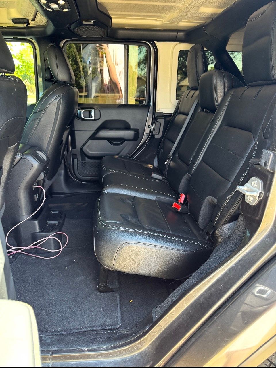 Used 2021 Jeep Wrangler Unlimited Sahara AWD/4WD image 10