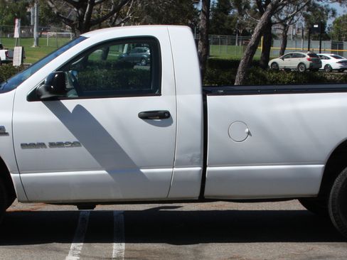 Used 2006 Dodge Ram 2500 Truck SLT w/ Trailer Tow Group RWD image 6