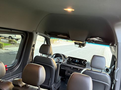 Used 2023 Mercedes-Benz Sprinter 2500 image 12