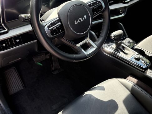 Used 2025 Kia Sportage X-Line w/ Premium Package AWD/4WD image 6