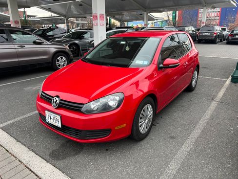 Used 2012 Volkswagen Golf 2-Door image 1