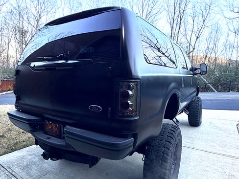 Used 2000 Ford Excursion Limited image 9