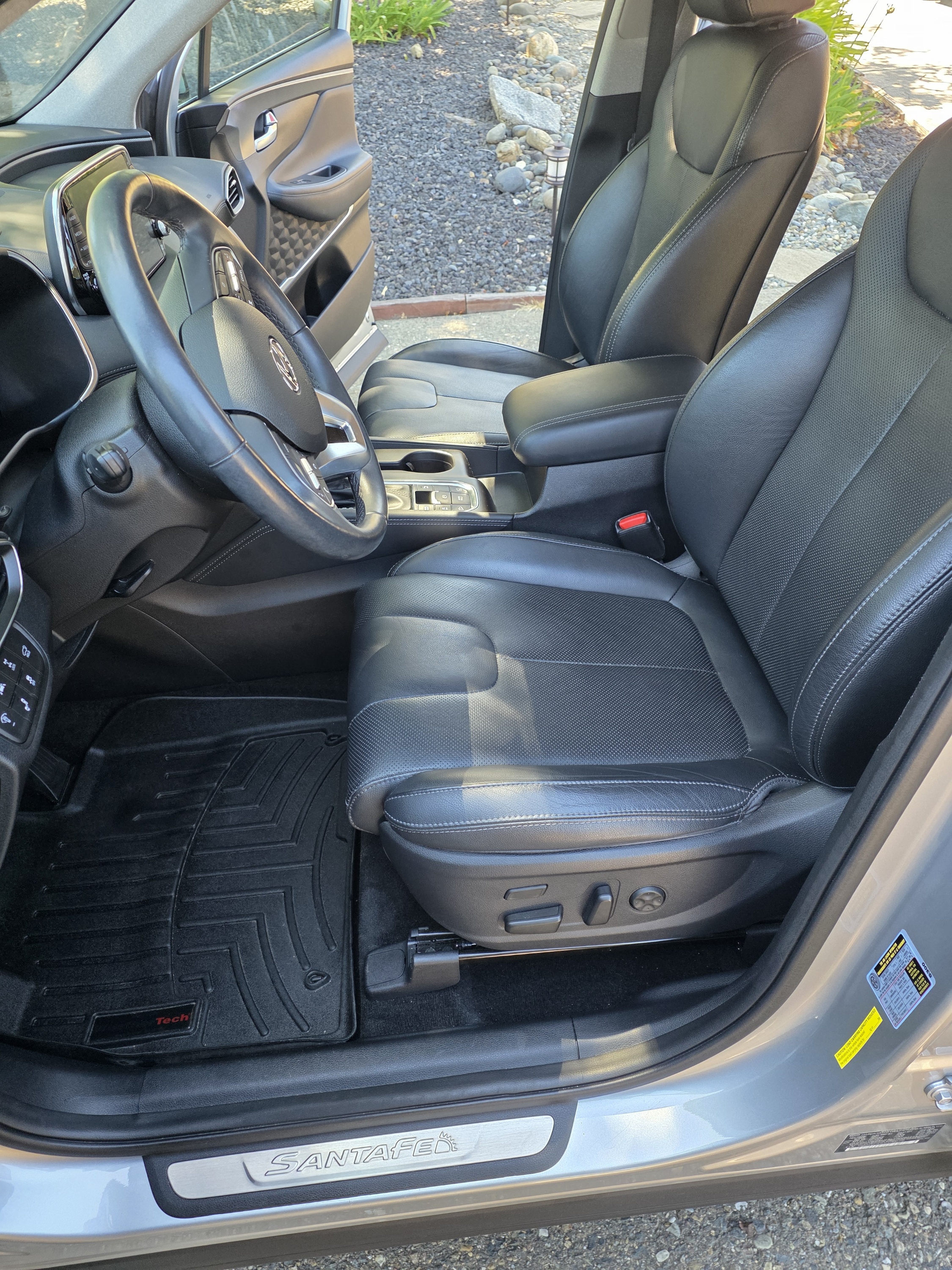 Used 2020 Hyundai Santa Fe Limited AWD/4WD image 19
