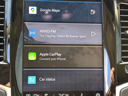 Used 2024 Volvo XC90 B6 Plus w/ Protection Package Premier image 11