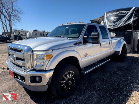 Used 2013 Ford F350 Lariat w/ Lariat Ultimate Pkg image 4