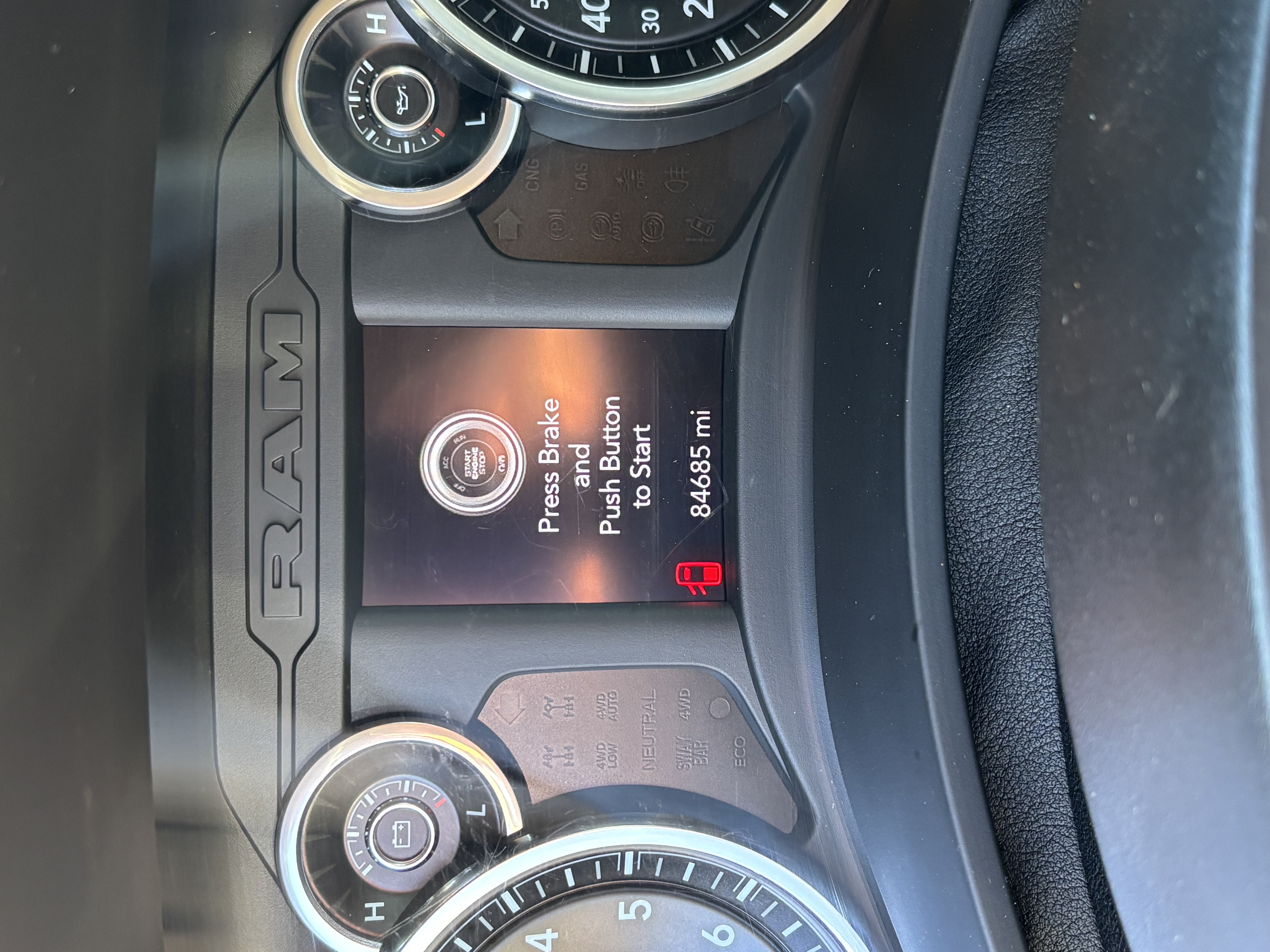 Used 2019 RAM 2500 Tradesman AWD/4WD image 9