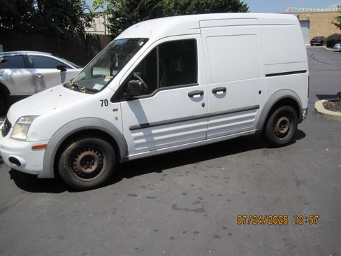 Used 2011 Ford Transit Connect XLT image 4