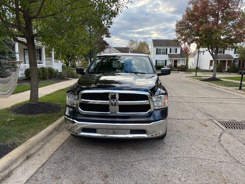 Used 2018 RAM 1500 ST w/ SXT Appearance Group AWD/4WD image 10