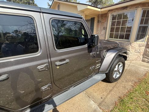 Used 2018 Jeep Wrangler Unlimited Sahara w/ LED Lighting Group image 14