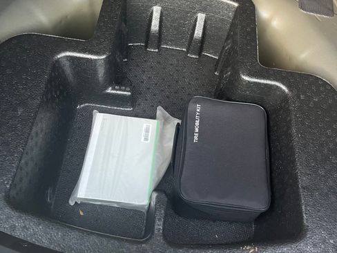 Used 2019 Kia Optima EX image 27