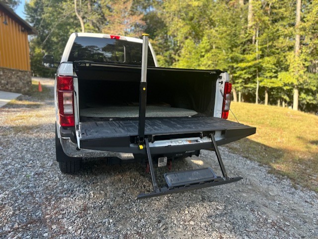 Used 2020 Ford F250 Lariat w/ Lariat Ultimate Package AWD/4WD image 8