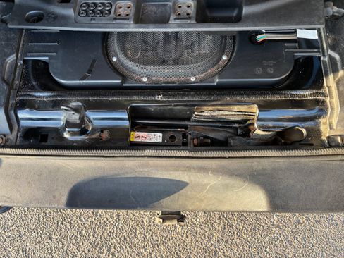 Used 2015 Jeep Wrangler Unlimited Sahara image 10