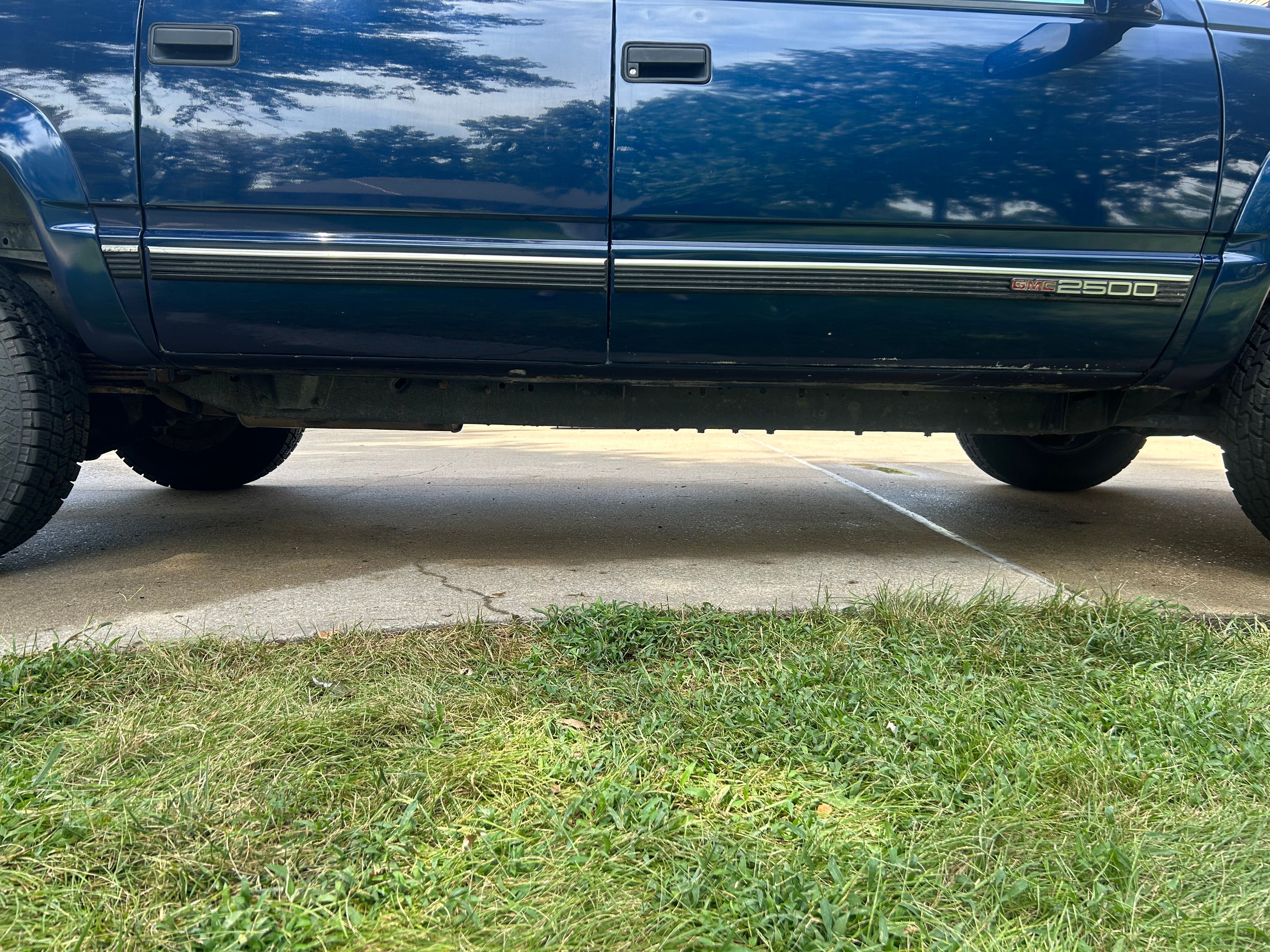 Used 1996 GMC Suburban 2500 AWD/4WD image 16