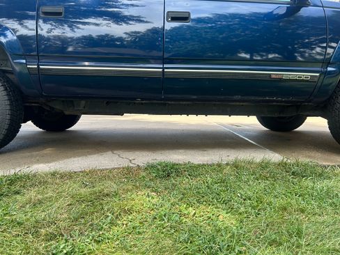 Used 1996 GMC Suburban 2500 AWD/4WD image 16