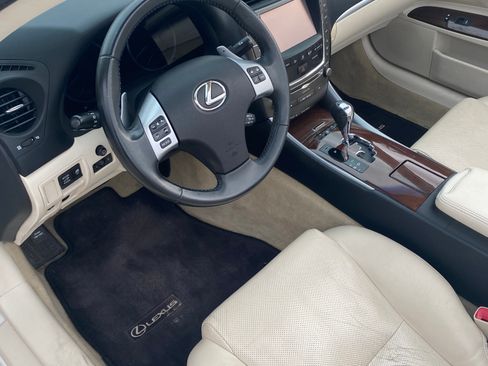 Used 2014 Lexus IS 350C w/ Navigation System Package image 4