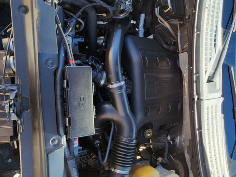 Used 2013 Ford F150 XLT w/ Luxury Equipment Group image 12