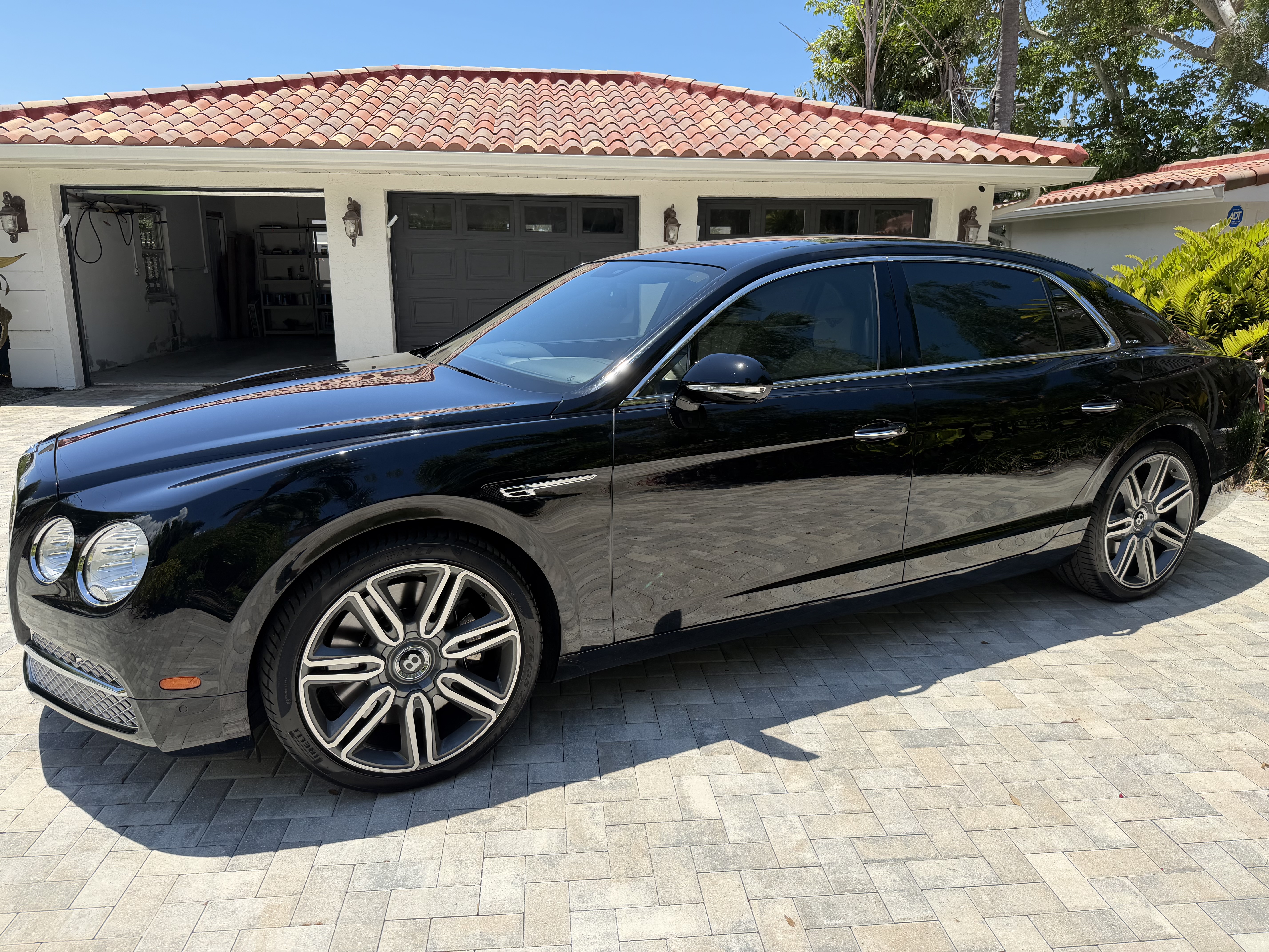 Used 2016 Bentley Flying Spur W12 AWD/4WD image 4