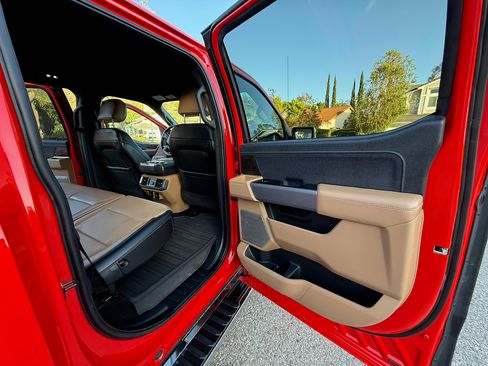 Used 2021 Ford F150 Lariat w/ Equipment Group 502A High RWD image 27