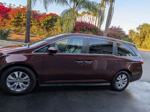 Used 2015 Honda Odyssey EX-L image 2