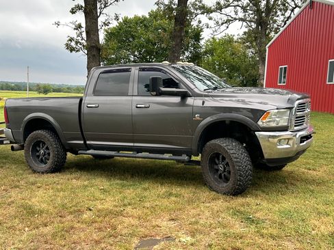 Used 2014 RAM 2500 Big Horn AWD/4WD image 2