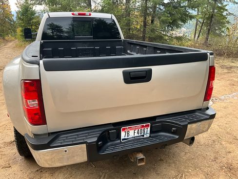 Used 2007 GMC Sierra 3500 SLT w/ Convenience Package AWD/4WD image 6