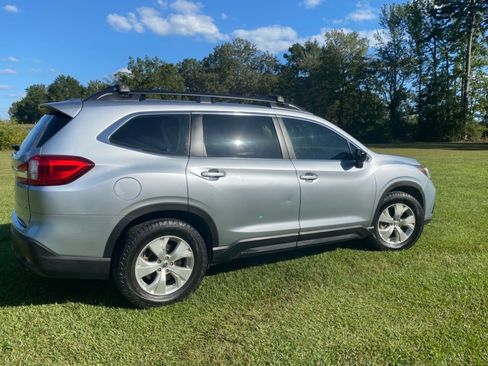 Used 2019 Subaru Ascent 8-Passenger AWD/4WD image 10