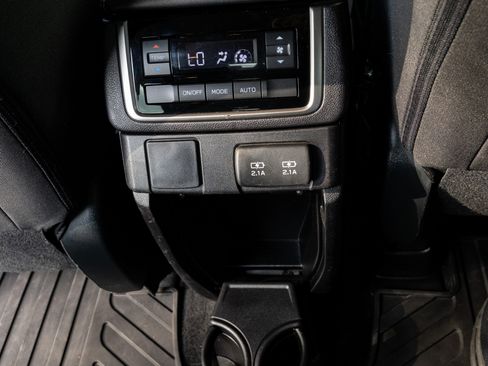 Used 2022 Subaru Ascent Premium w/ Convenience Package image 18