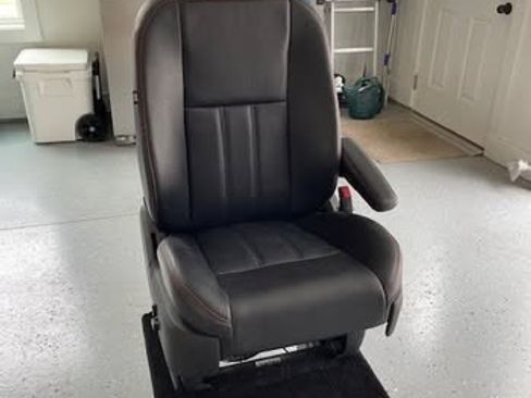 Used 2018 Dodge Grand Caravan GT image 17